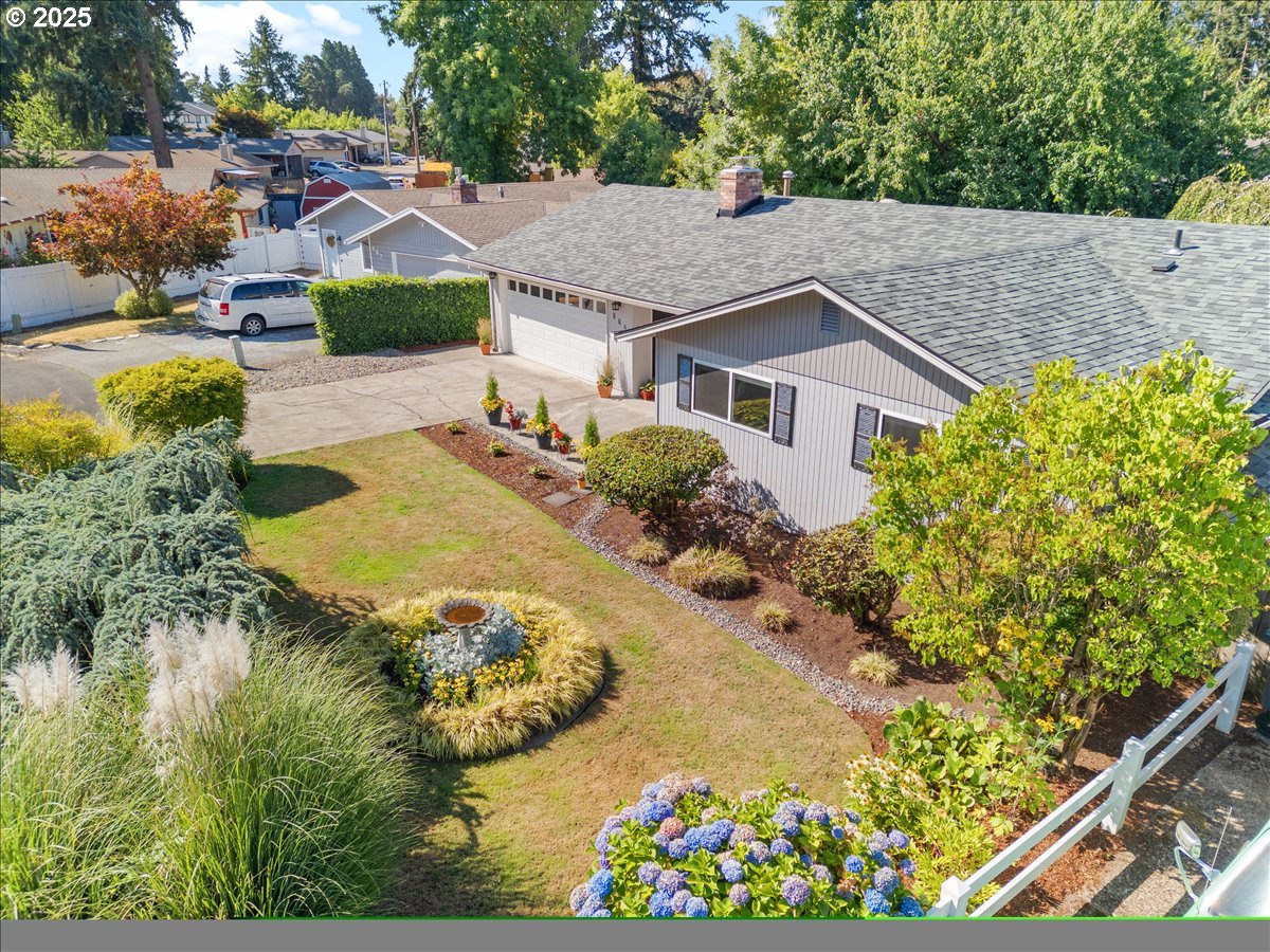 865 NW VAL CT