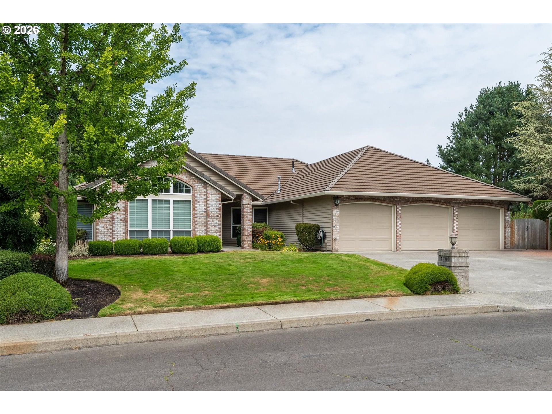 4700 NW 139TH LOOP