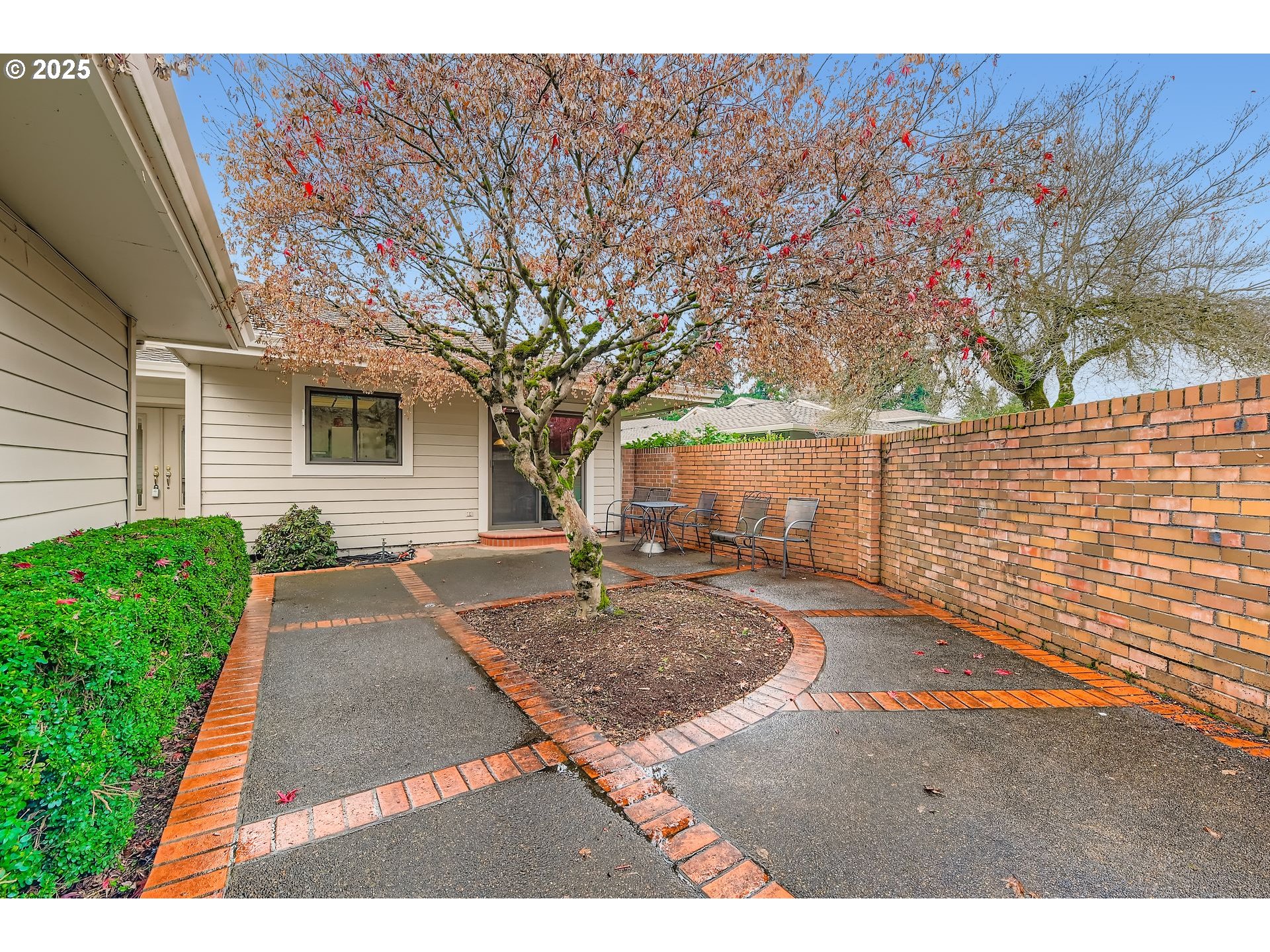 32655 SW LAKE POINT CT