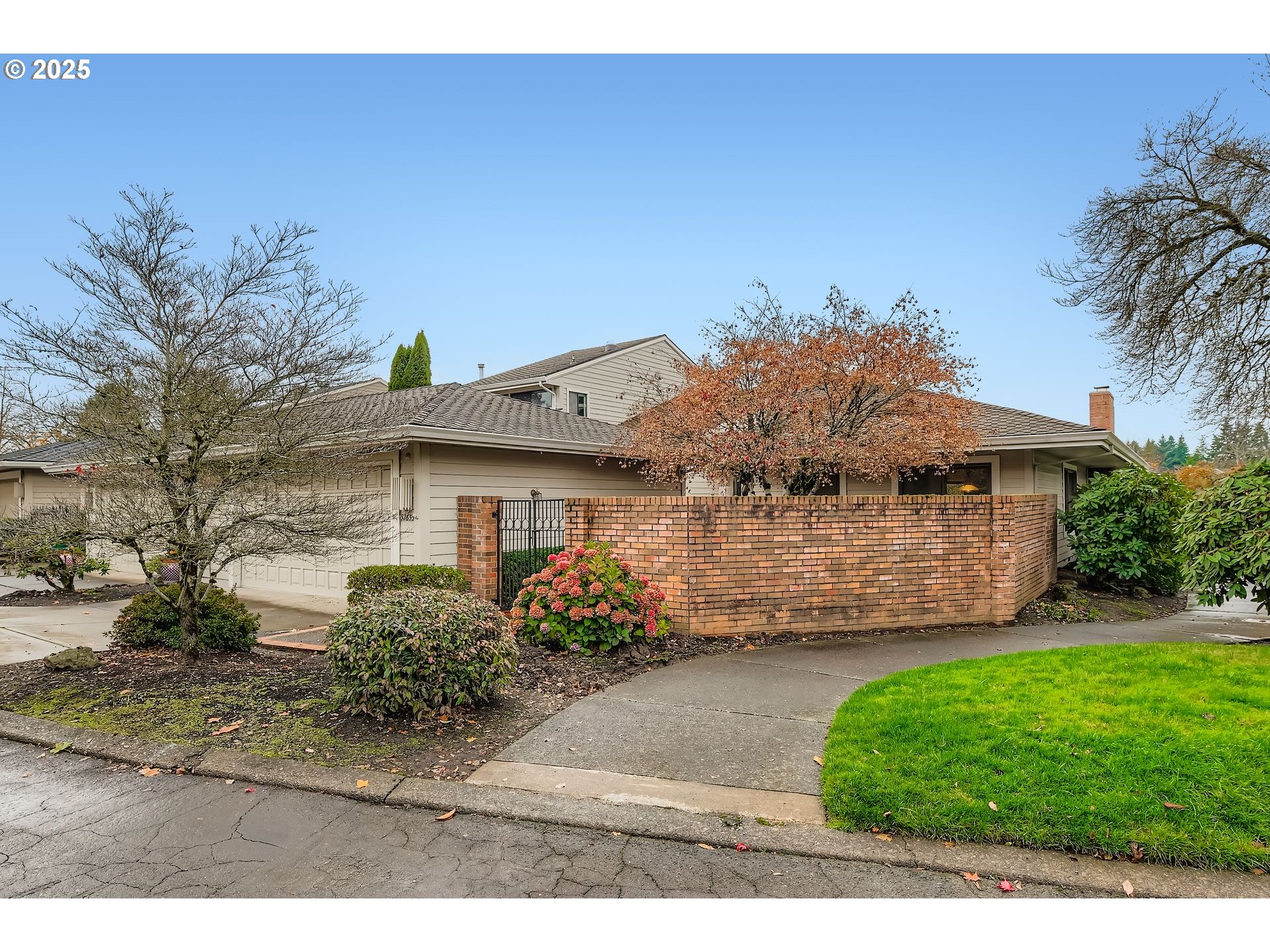 32655 SW LAKE POINT CT