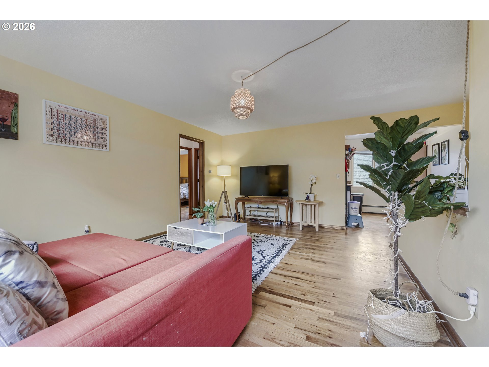 908 SW GAINES ST 24