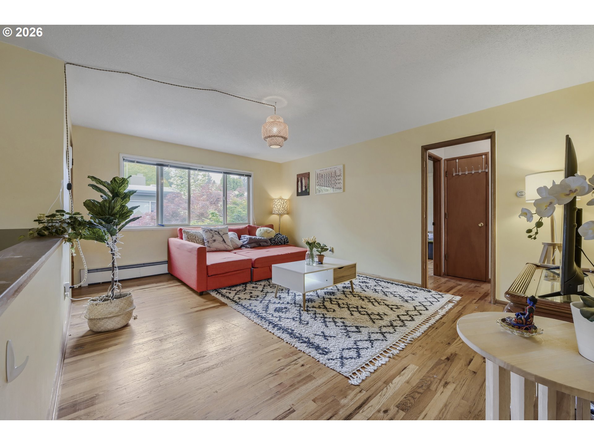 908 SW GAINES ST 24