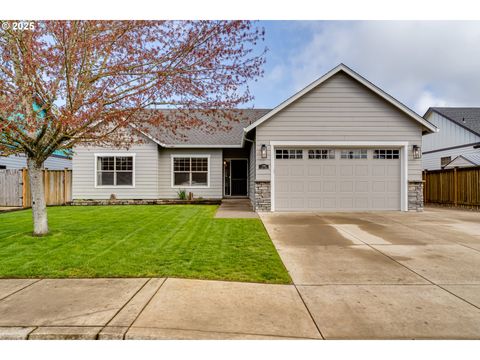 1082 KAYLEE AVE Junction City OR 97448
