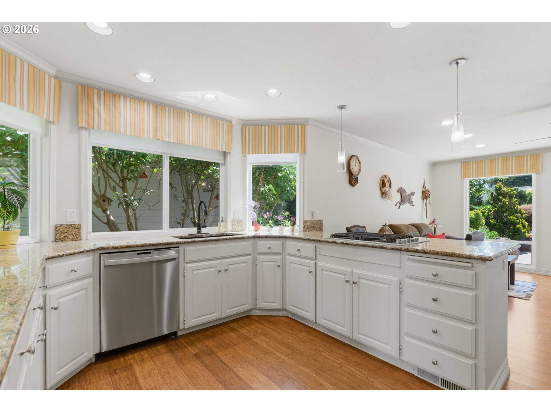 7310 SW ARBOR LAKE DR