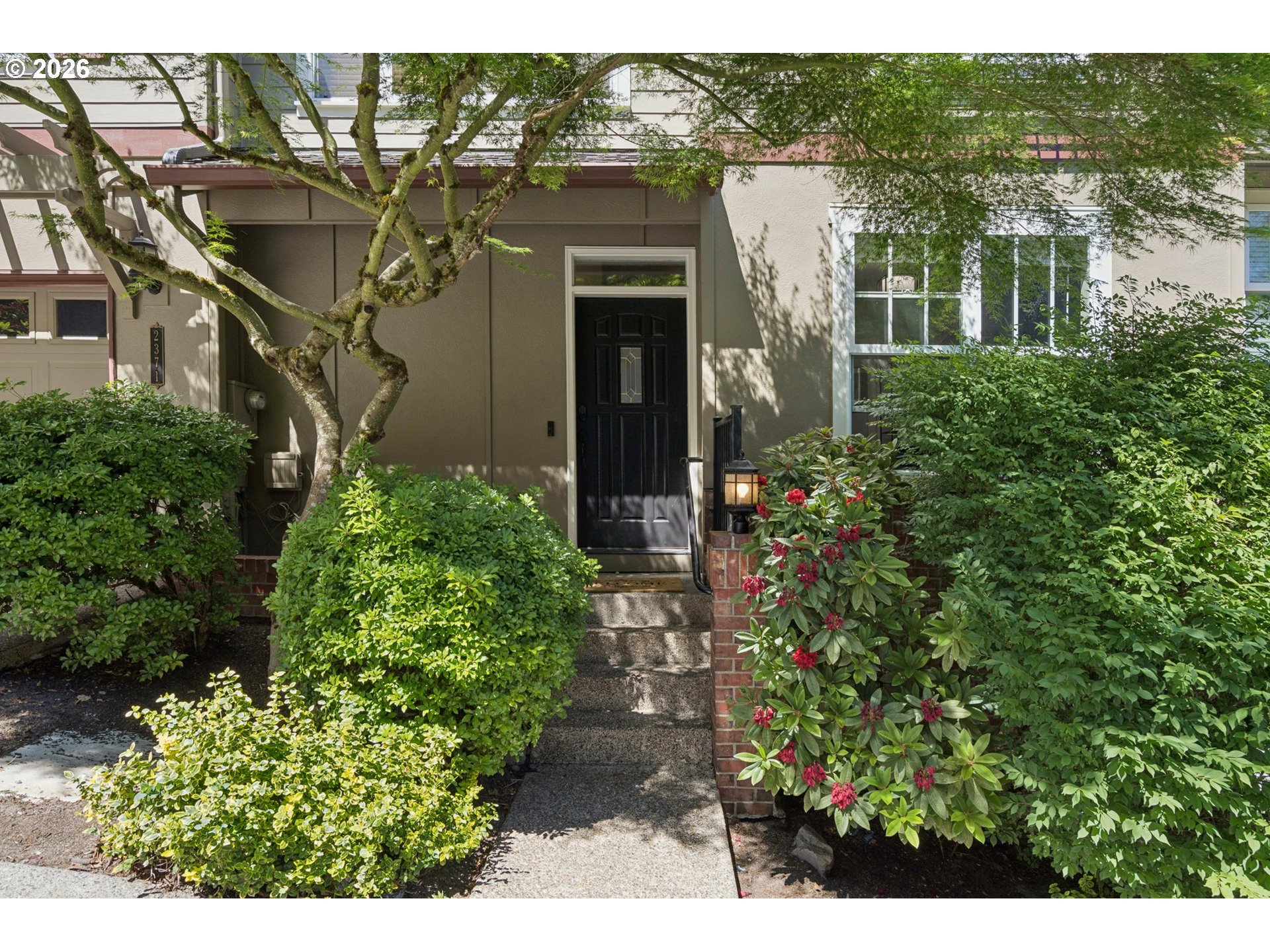 2371 NW BURKHART DR