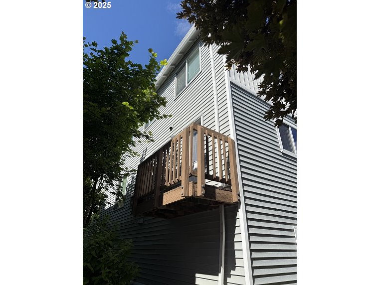 217 NE 146TH AVE 5