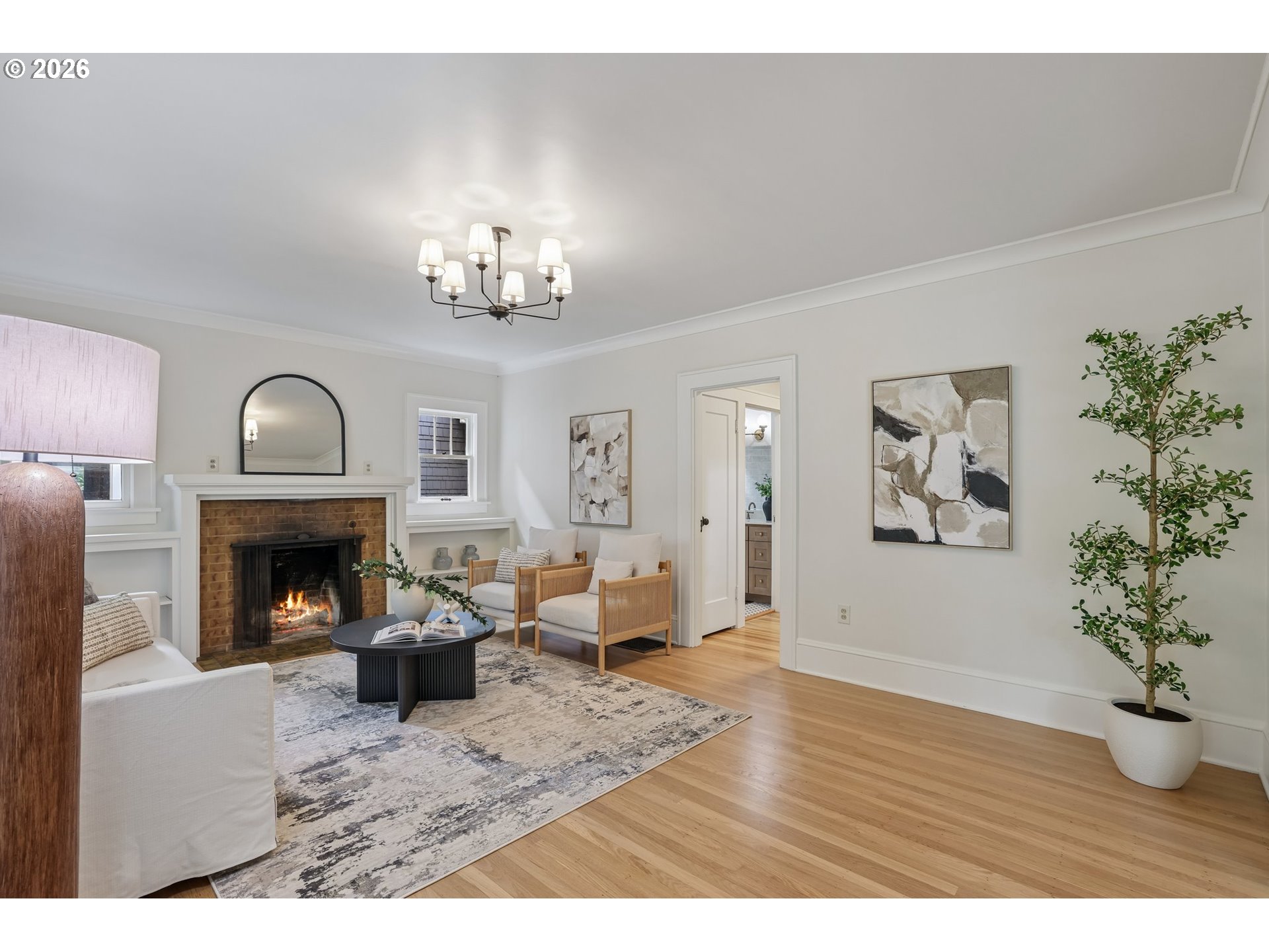 2423 NE 11TH AVE