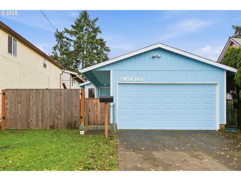 3608 SE 66TH AVE Portland OR 97206
