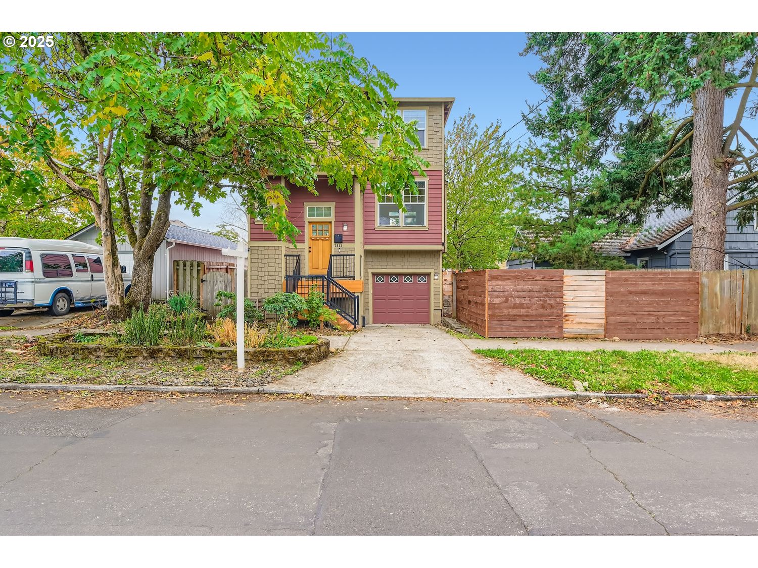 7912 NE KLICKITAT ST