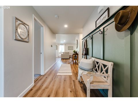Tiny photo for 195 Rockcrest Dr, Lowell, OR 97452 (MLS # 507281719)