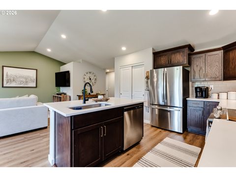 Tiny photo for 195 Rockcrest Dr, Lowell, OR 97452 (MLS # 507281719)