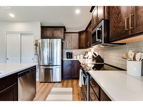 Tiny photo for 195 Rockcrest Dr, Lowell, OR 97452 (MLS # 507281719)