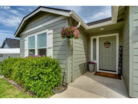 Tiny photo for 195 Rockcrest Dr, Lowell, OR 97452 (MLS # 507281719)