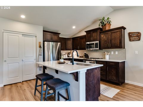 Tiny photo for 195 Rockcrest Dr, Lowell, OR 97452 (MLS # 507281719)
