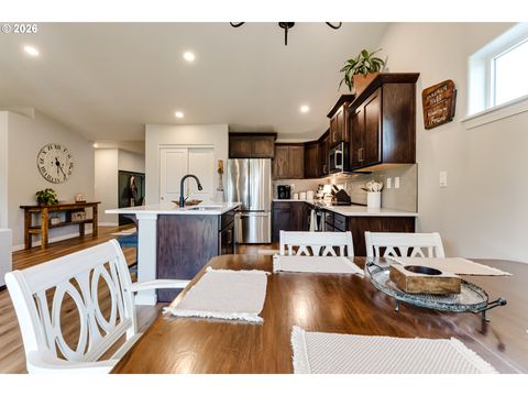 Tiny photo for 195 Rockcrest Dr, Lowell, OR 97452 (MLS # 507281719)