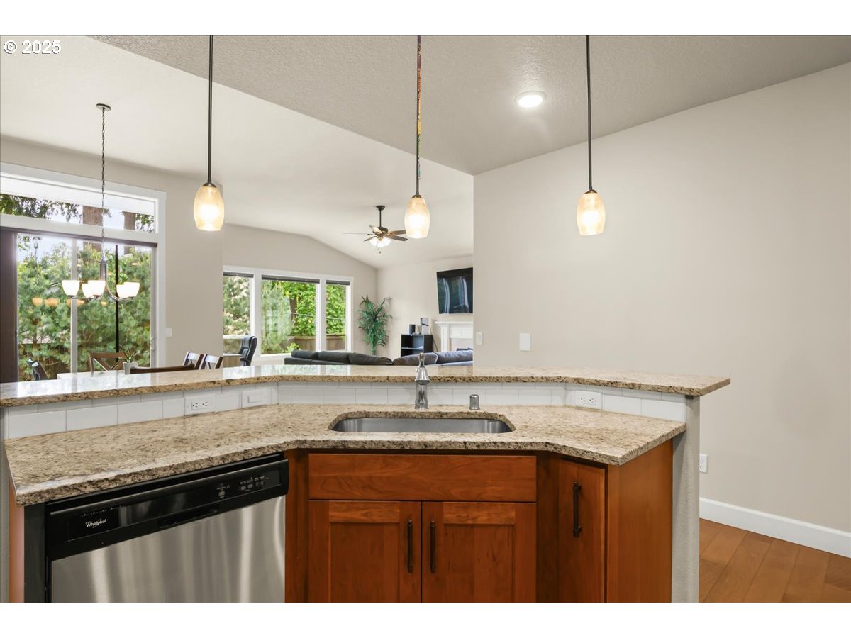 11009 NE 62ND PL