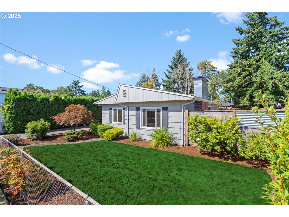 8523 SE 65TH AVE