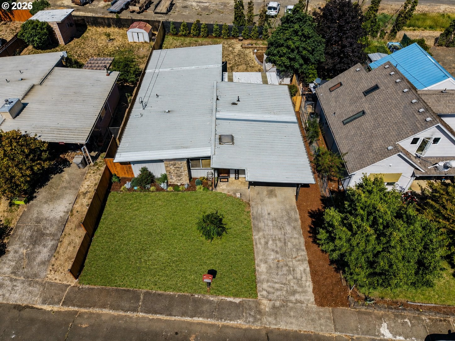 1227 SW OREGON AVE