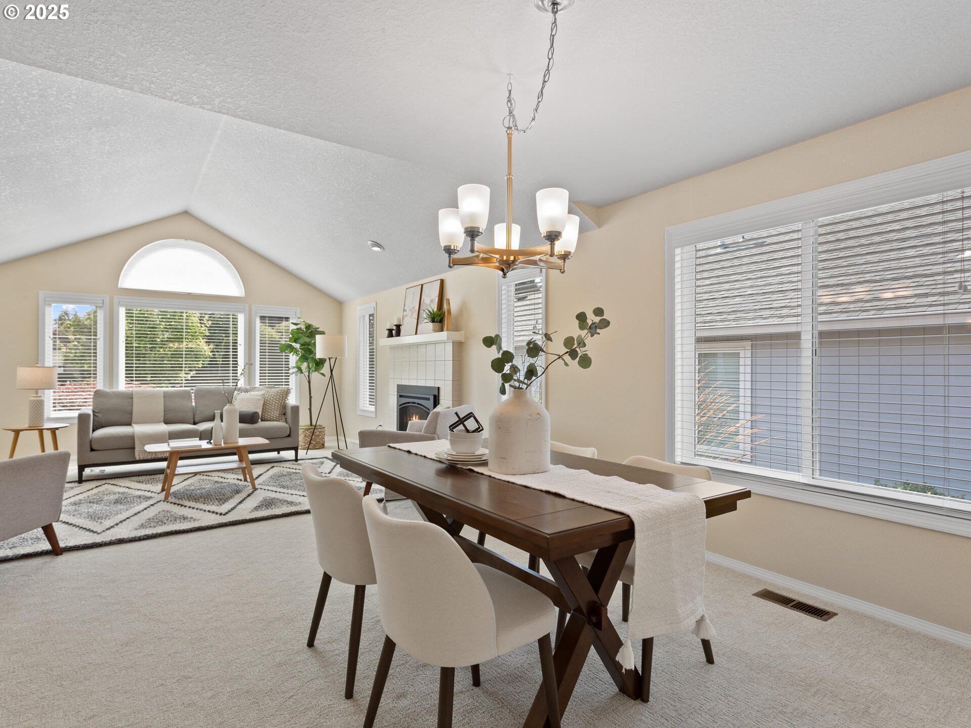 Tigard, Oregon 97224, United States, 2 Bedrooms Bedrooms, ,2 BathroomsBathrooms,Residential,Pending,159622