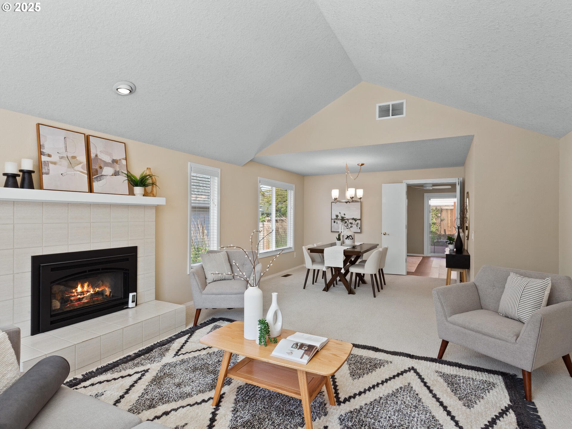 Tigard, Oregon 97224, United States, 2 Bedrooms Bedrooms, ,2 BathroomsBathrooms,Residential,Pending,159622