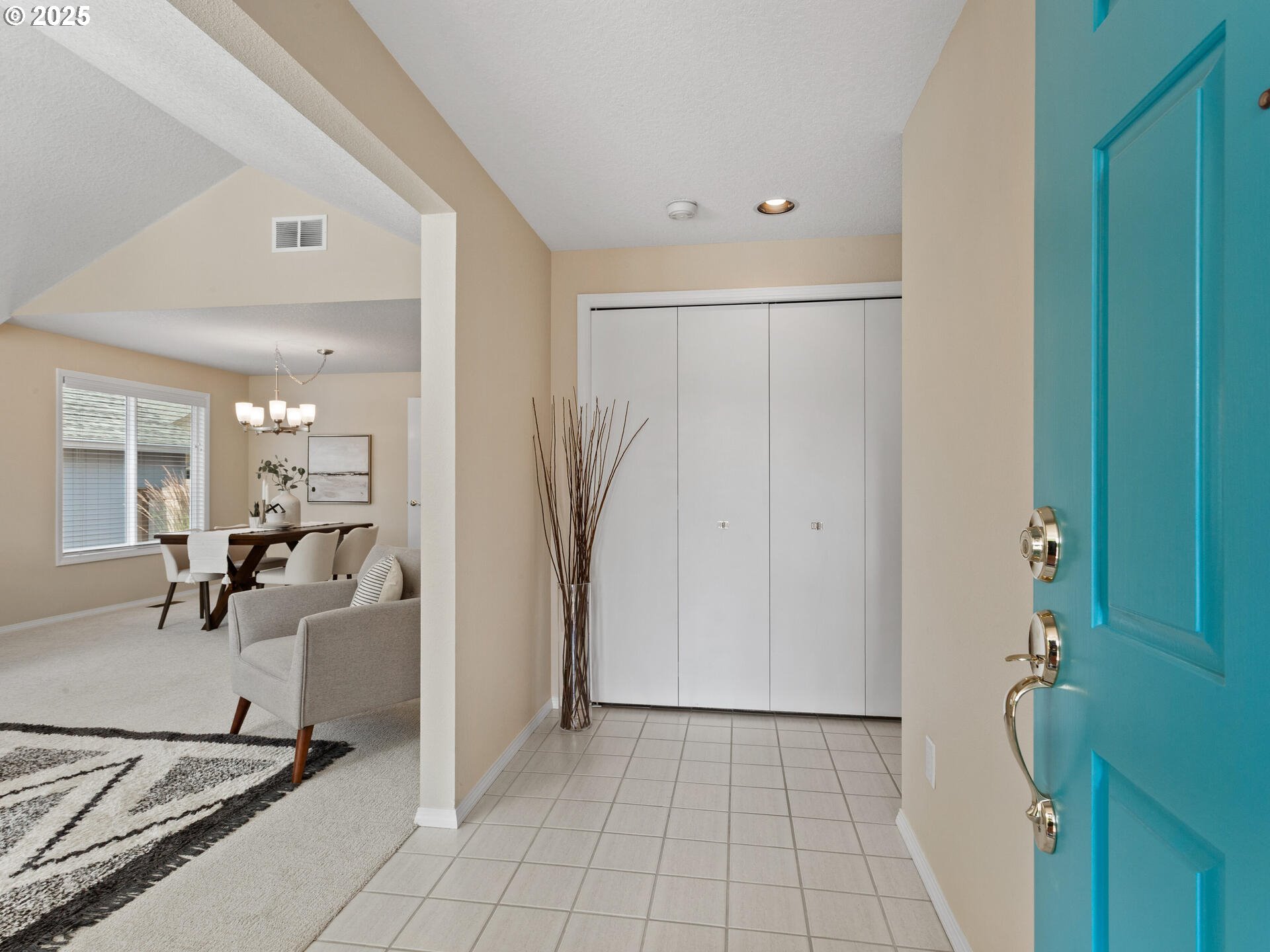 Tigard, Oregon 97224, United States, 2 Bedrooms Bedrooms, ,2 BathroomsBathrooms,Residential,Pending,159622