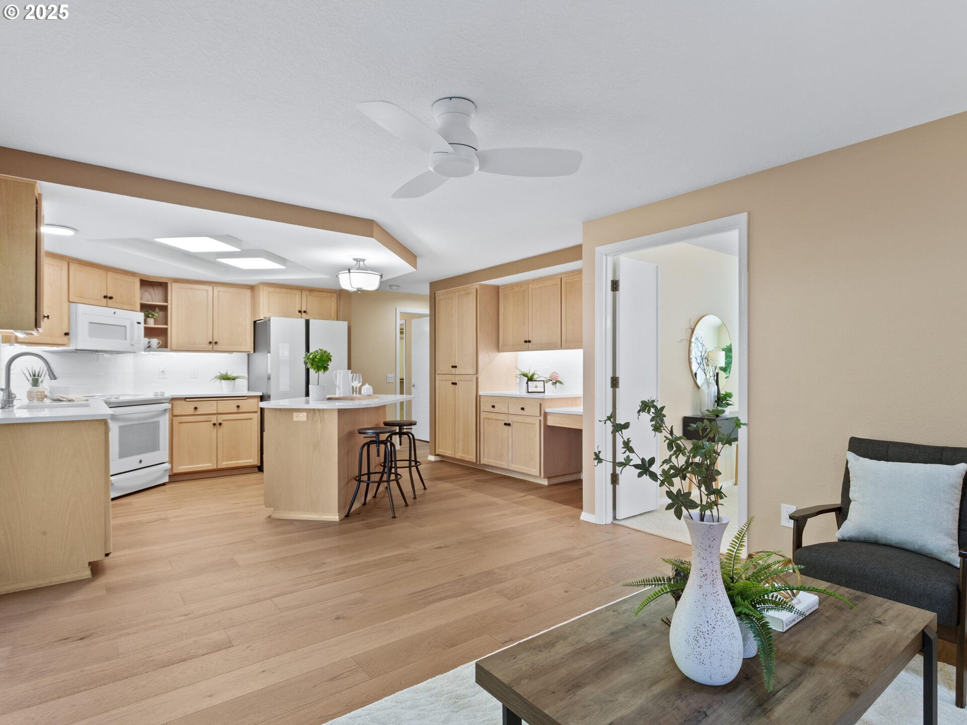 Tigard, Oregon 97224, United States, 2 Bedrooms Bedrooms, ,2 BathroomsBathrooms,Residential,Pending,159622