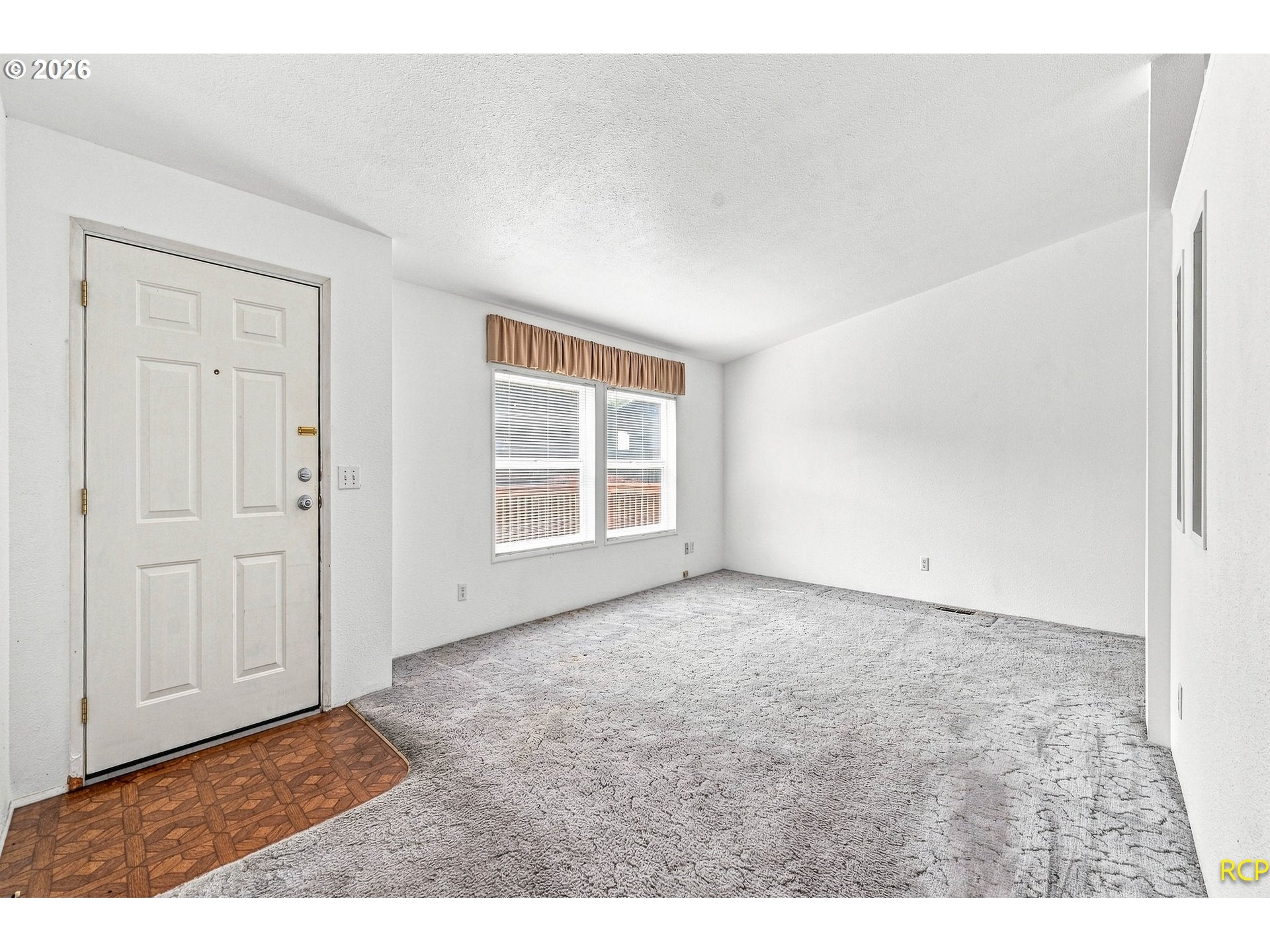375 METLAKO WAY 8