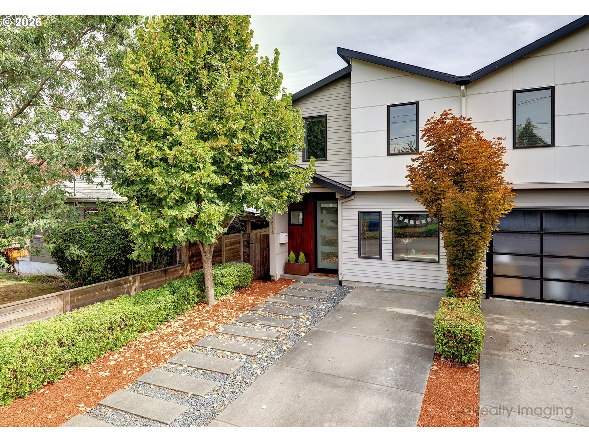 4828 N MISSOURI AVE — 4 bed 3 bath Condominium