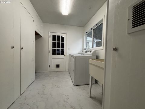 Tiny photo for 46788 Sunset Ave, Westfir, OR 97492 (MLS # 688981460)