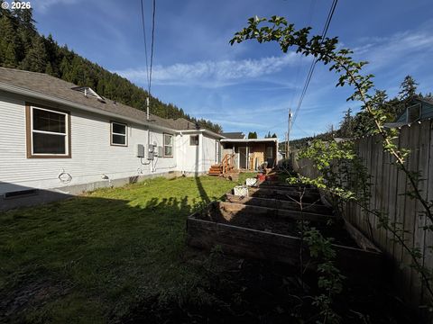 Tiny photo for 46788 Sunset Ave, Westfir, OR 97492 (MLS # 688981460)