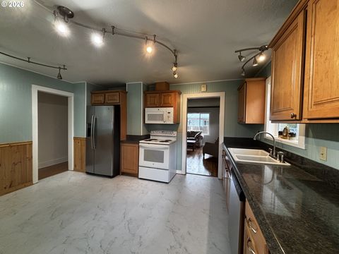 Tiny photo for 46788 Sunset Ave, Westfir, OR 97492 (MLS # 688981460)