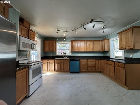 Tiny photo for 46788 Sunset Ave, Westfir, OR 97492 (MLS # 688981460)