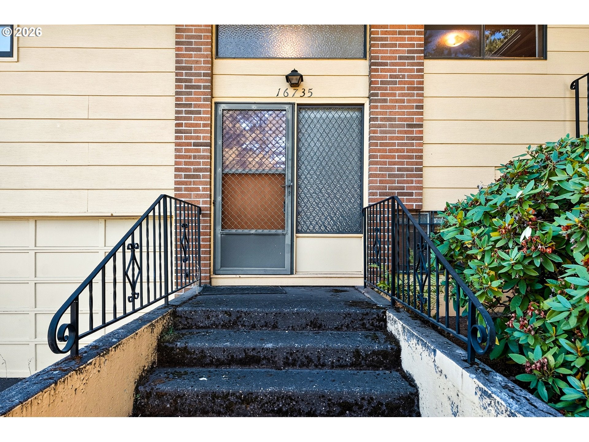 16735 NE GLISAN ST