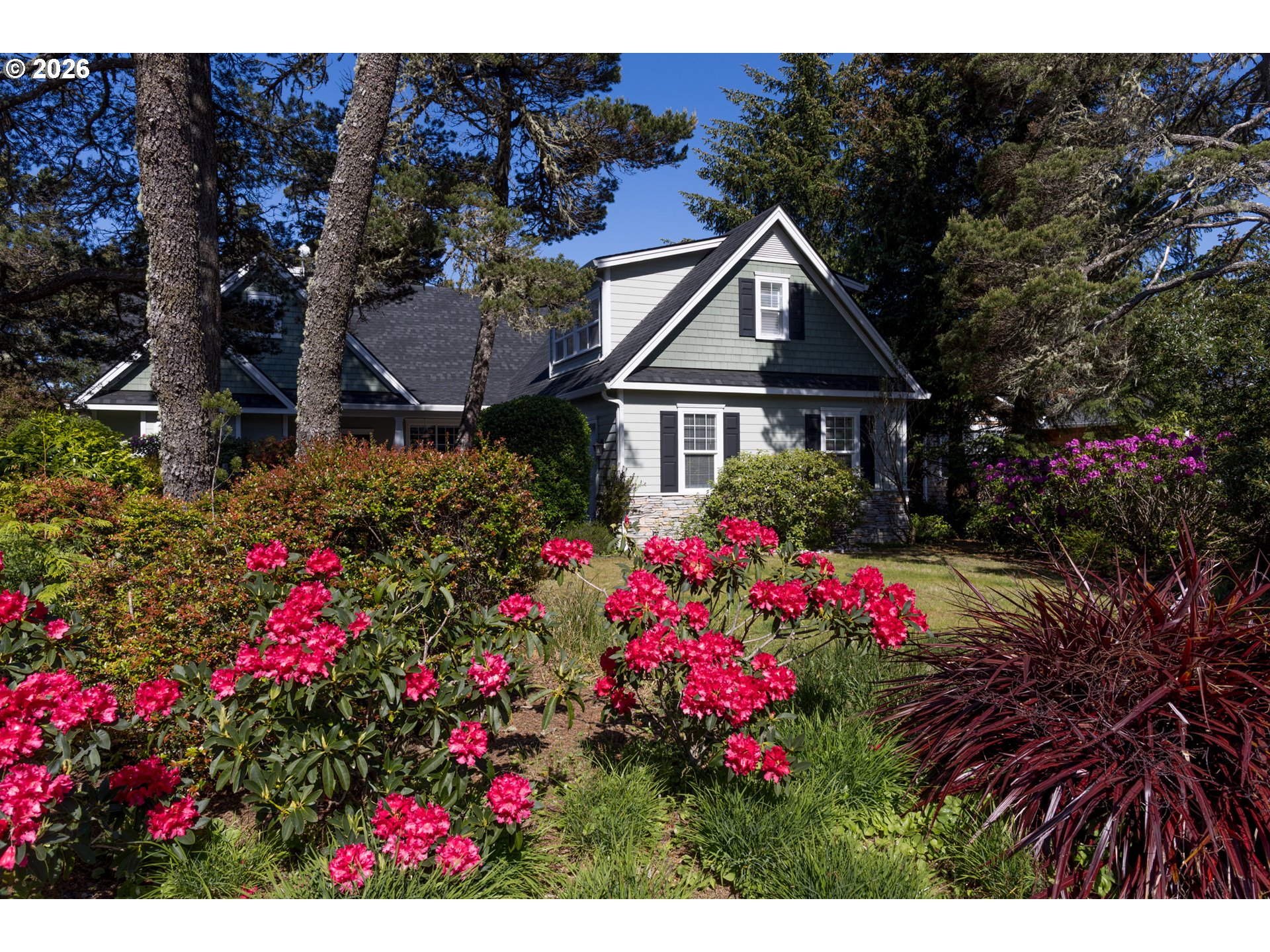 1021 PRESTWICK CT