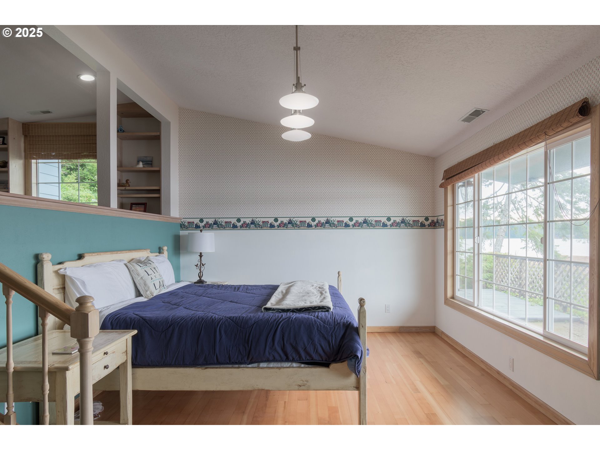 Florence, Oregon 97439, United States, 3 Bedrooms Bedrooms, ,3 BathroomsBathrooms,Residential,Pending,251859