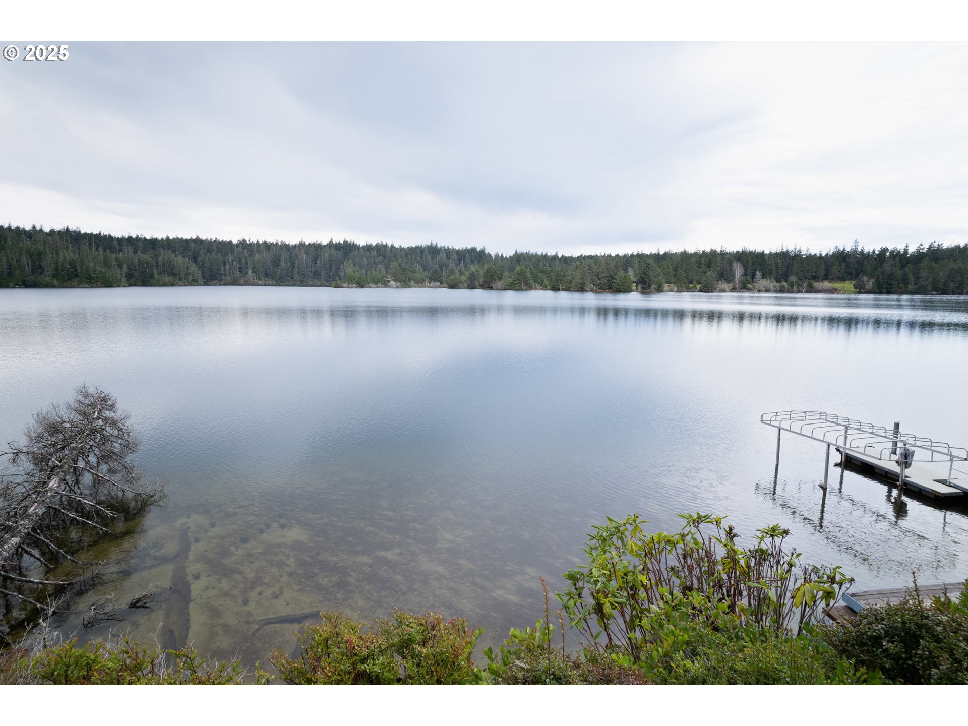 Florence, Oregon 97439, United States, 3 Bedrooms Bedrooms, ,3 BathroomsBathrooms,Residential,Pending,251859