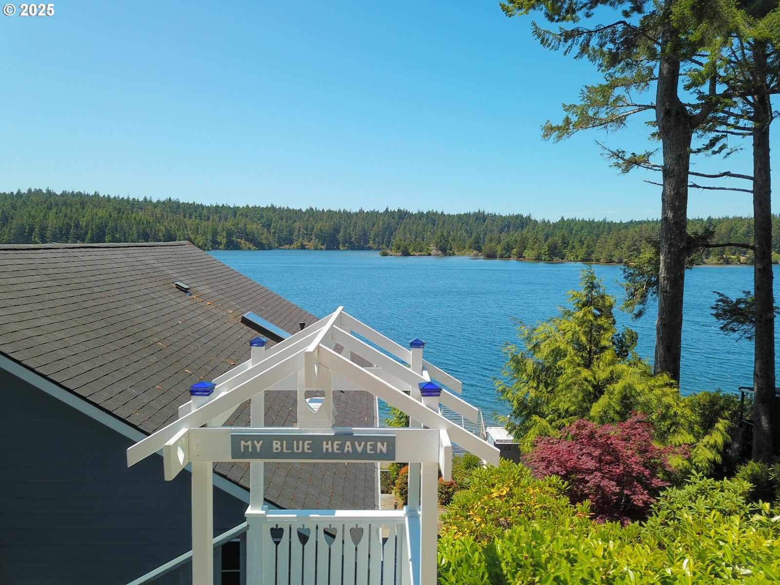 Florence, Oregon 97439, United States, 3 Bedrooms Bedrooms, ,3 BathroomsBathrooms,Residential,Pending,251859