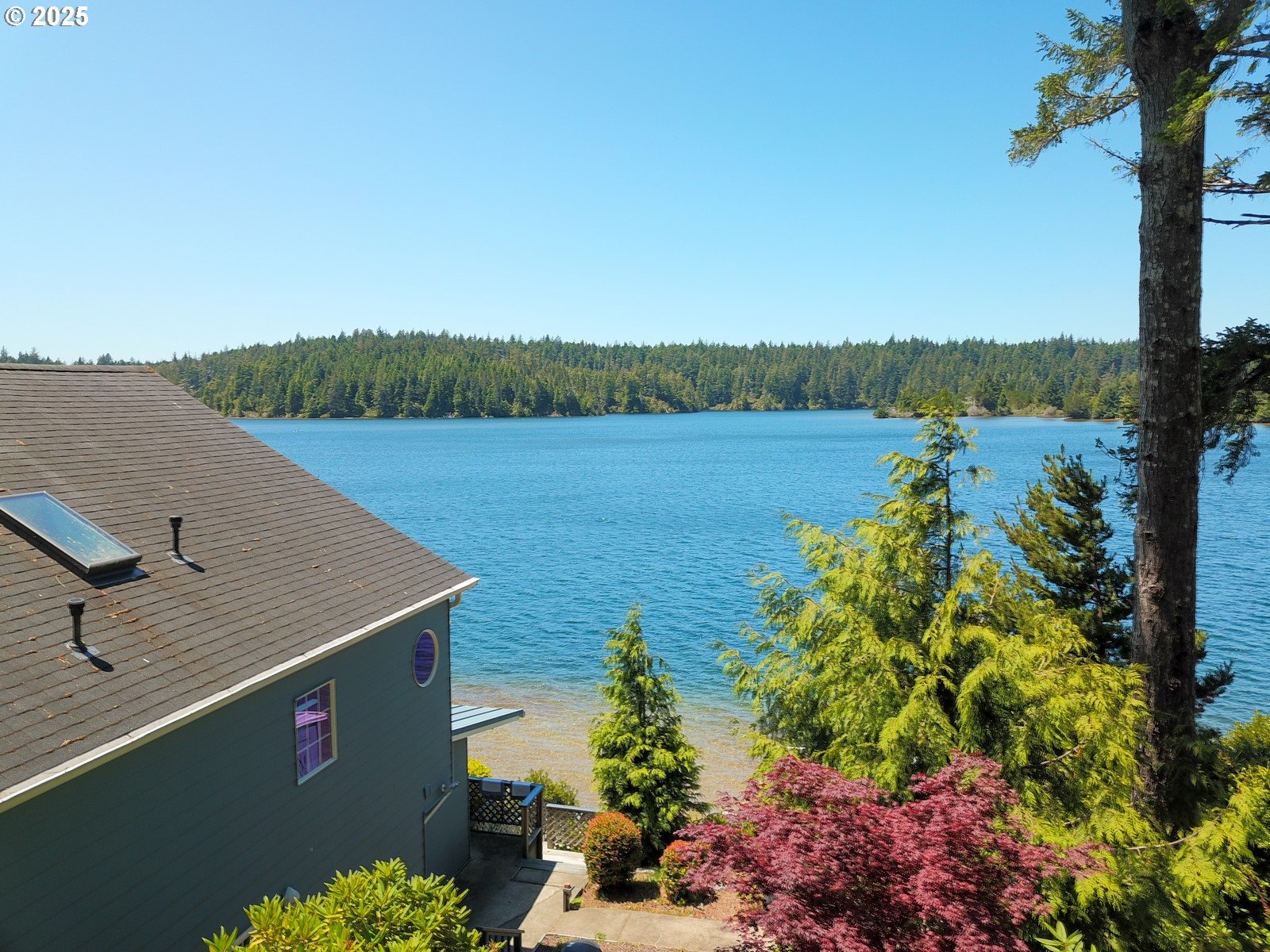 Florence, Oregon 97439, United States, 3 Bedrooms Bedrooms, ,3 BathroomsBathrooms,Residential,Pending,251859