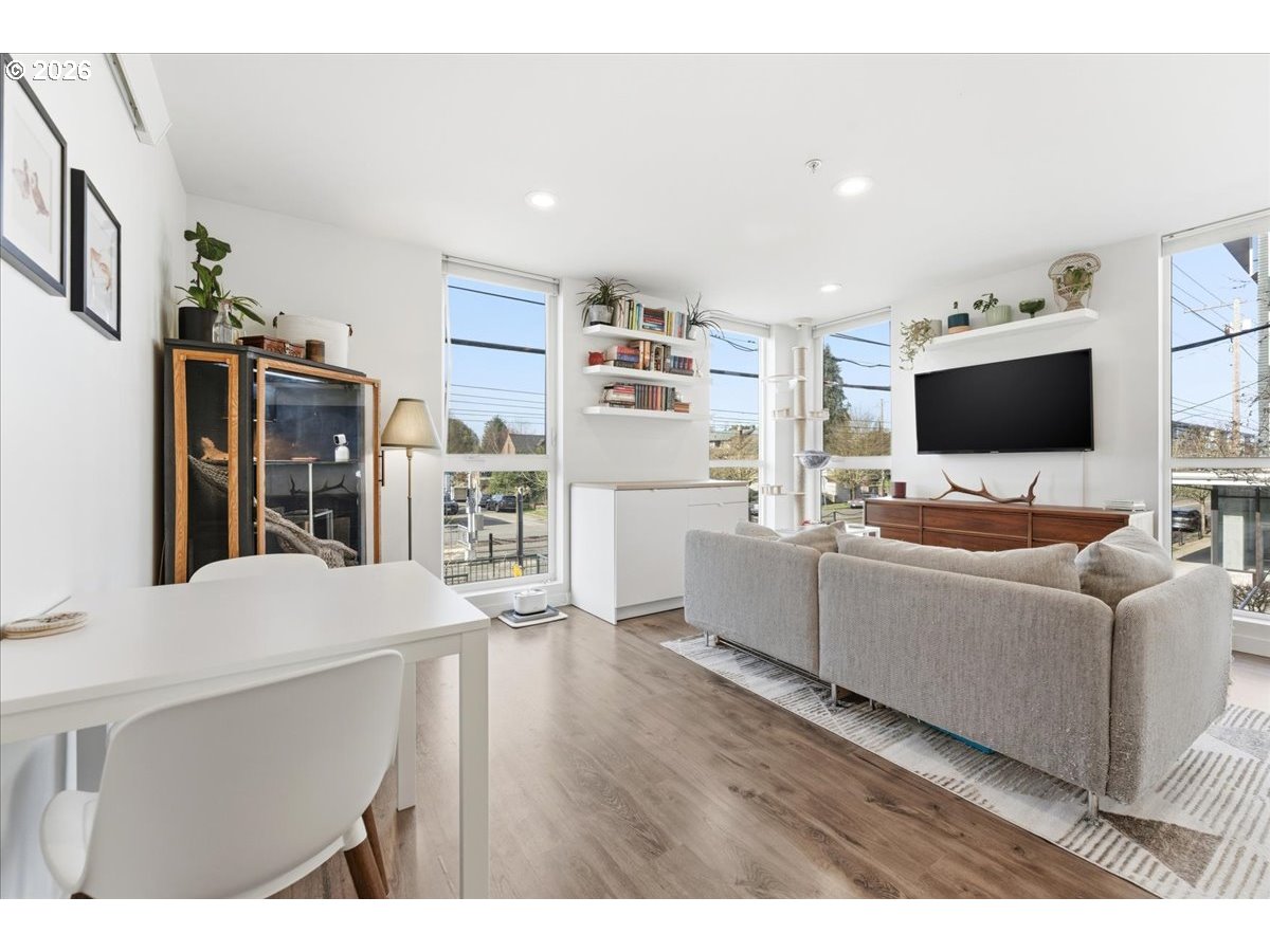 1480 N JARRETT ST 204