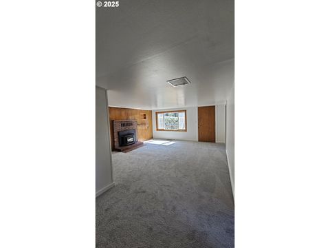 Tiny photo for 47861 Commercial St, Oakridge, OR 97463 (MLS # 649006952)