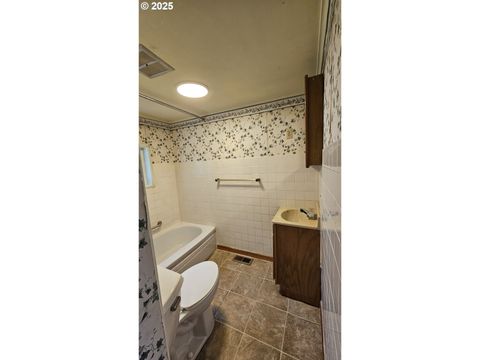 Tiny photo for 47861 Commercial St, Oakridge, OR 97463 (MLS # 649006952)