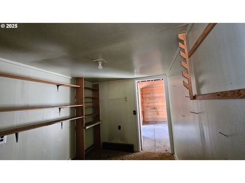 Tiny photo for 47861 Commercial St, Oakridge, OR 97463 (MLS # 649006952)