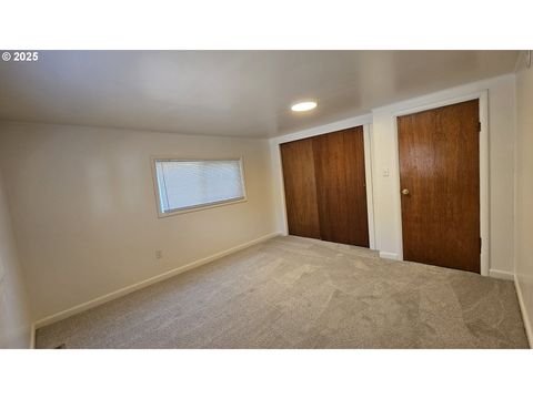 Tiny photo for 47861 Commercial St, Oakridge, OR 97463 (MLS # 649006952)
