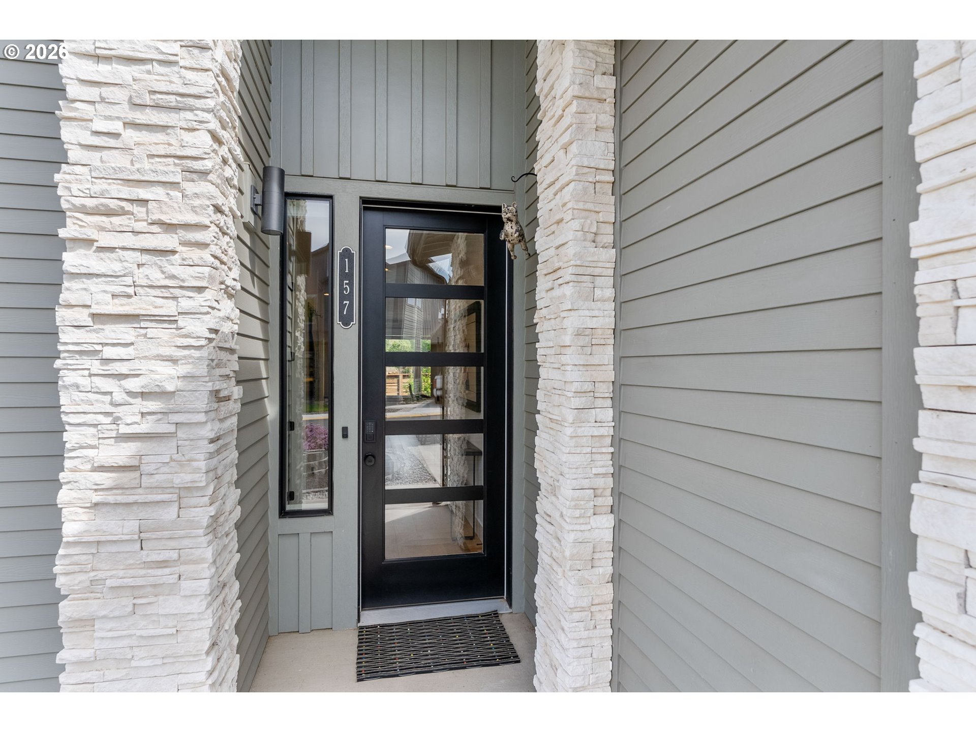 157 SOUTHSHORE AVE
