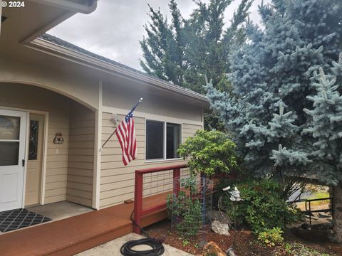 A home in Roseburg