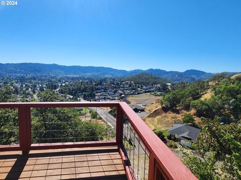 A home in Roseburg