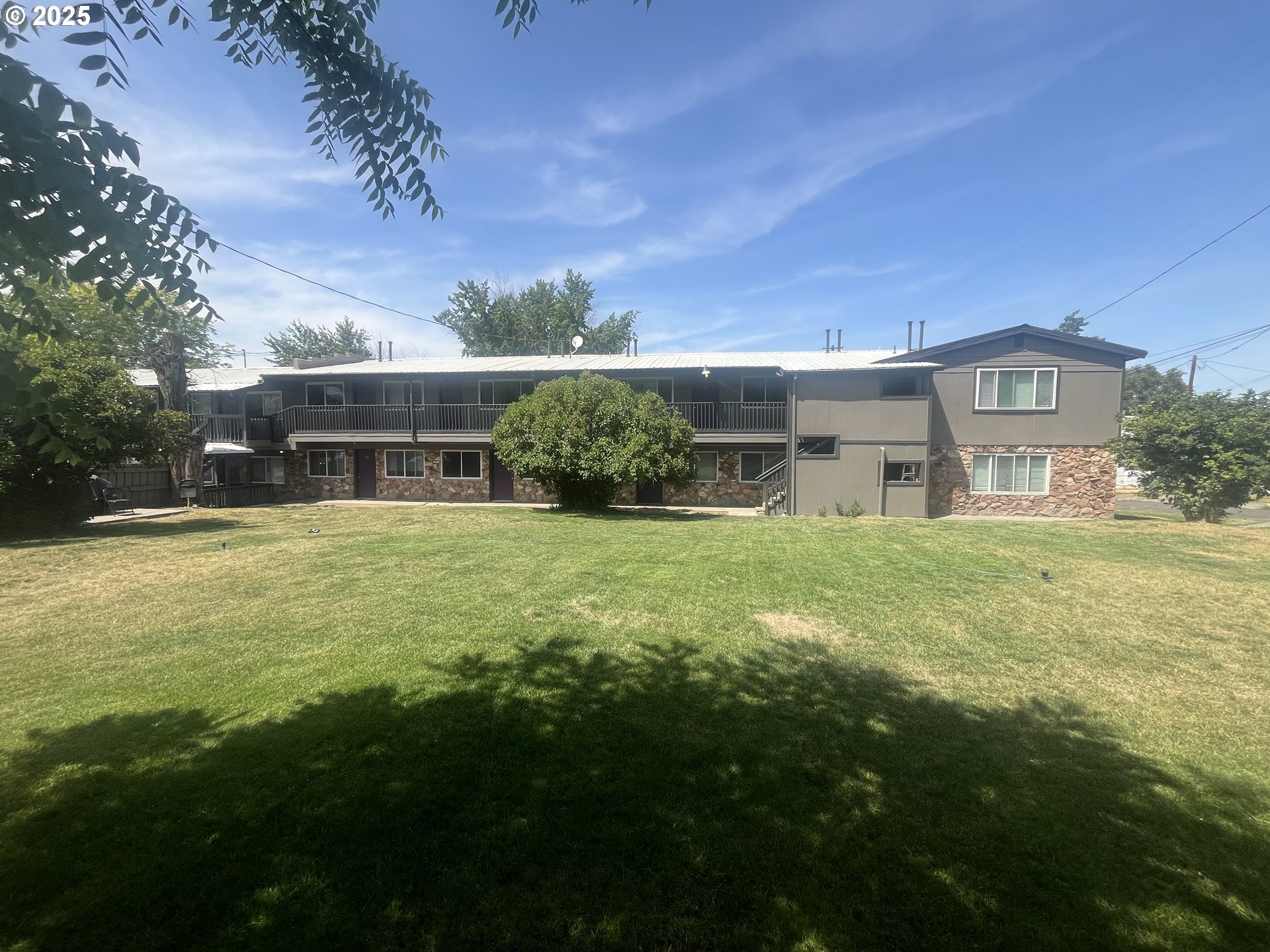414 SE 17TH ST