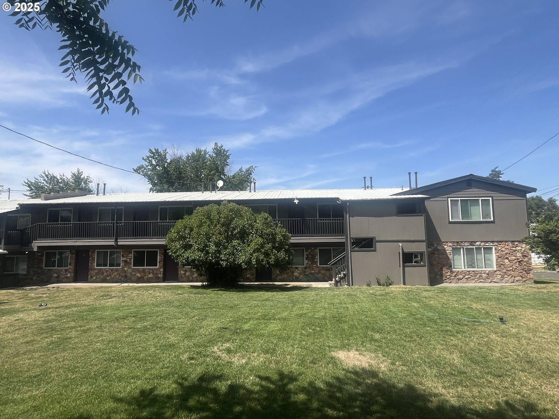 414 SE 17TH ST
