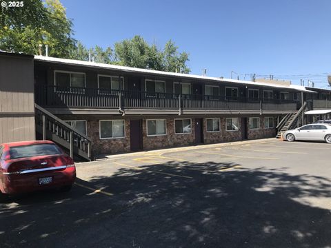 414 SE 17TH ST Pendleton OR 97801