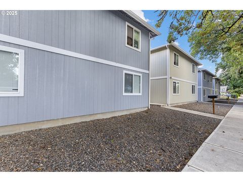 263 20TH AVE Longview WA 98632